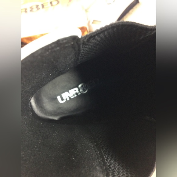 Unr8ted White Chelsea boots Womens size 8.5W slip on - Picture 6 of 11